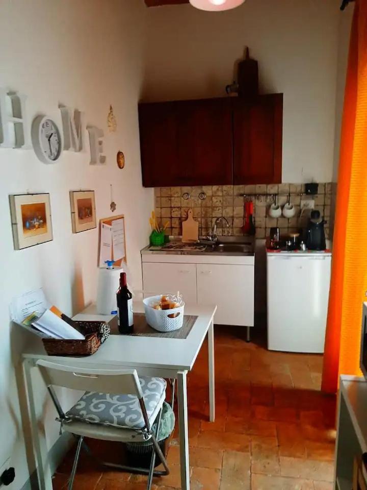 Apartamento La Casina Di Ancicucco 2 San Gimignano Exterior foto
